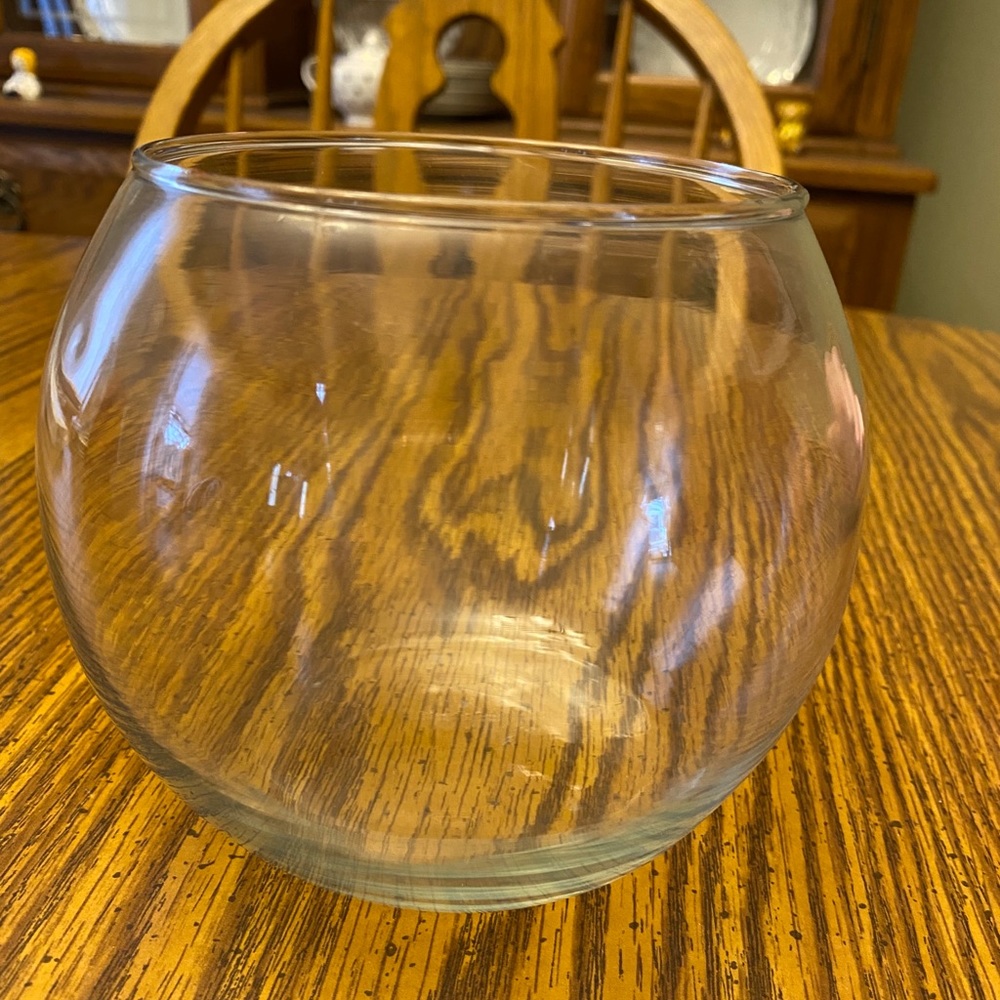 Simple glass vase
